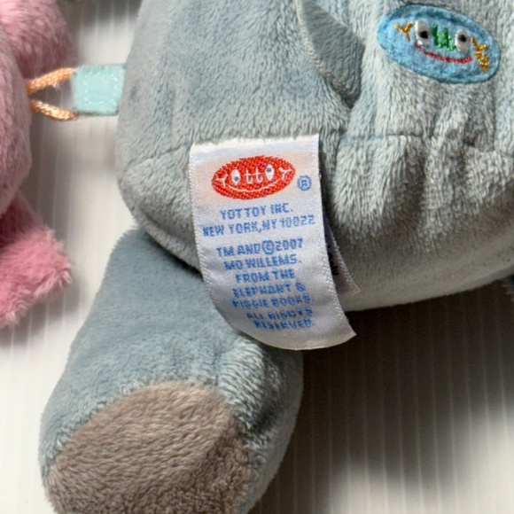 Yottoy Mo Willems Elephant 10” and Piggie 6" Plush Stuffed Animal Soft Plushes 2 - Picture 6 of 7